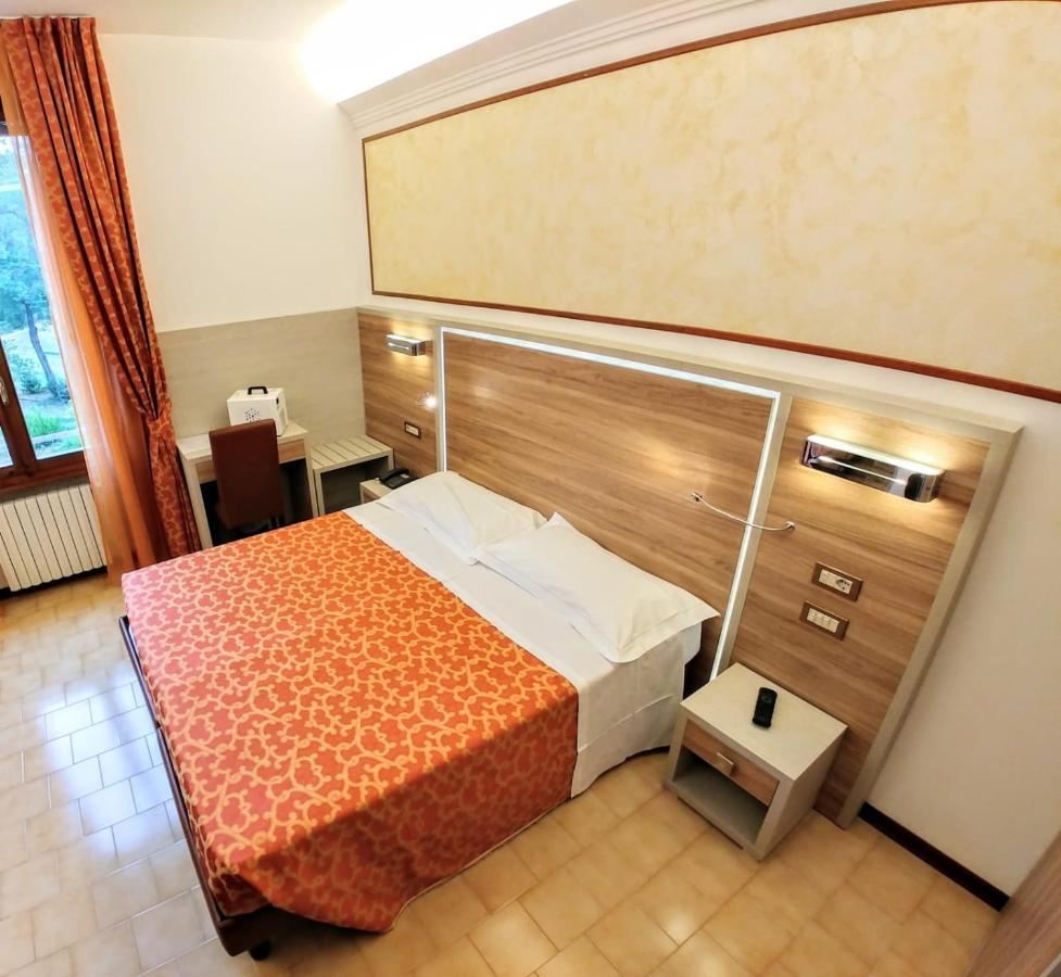 Hotel Carancini 살소마지오레테르메 외부 사진