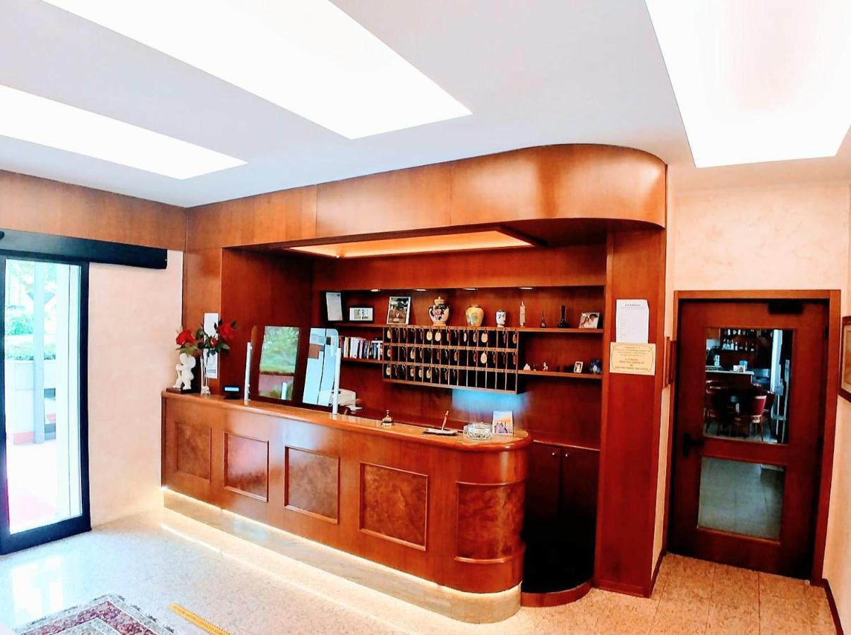 Hotel Carancini 살소마지오레테르메 외부 사진